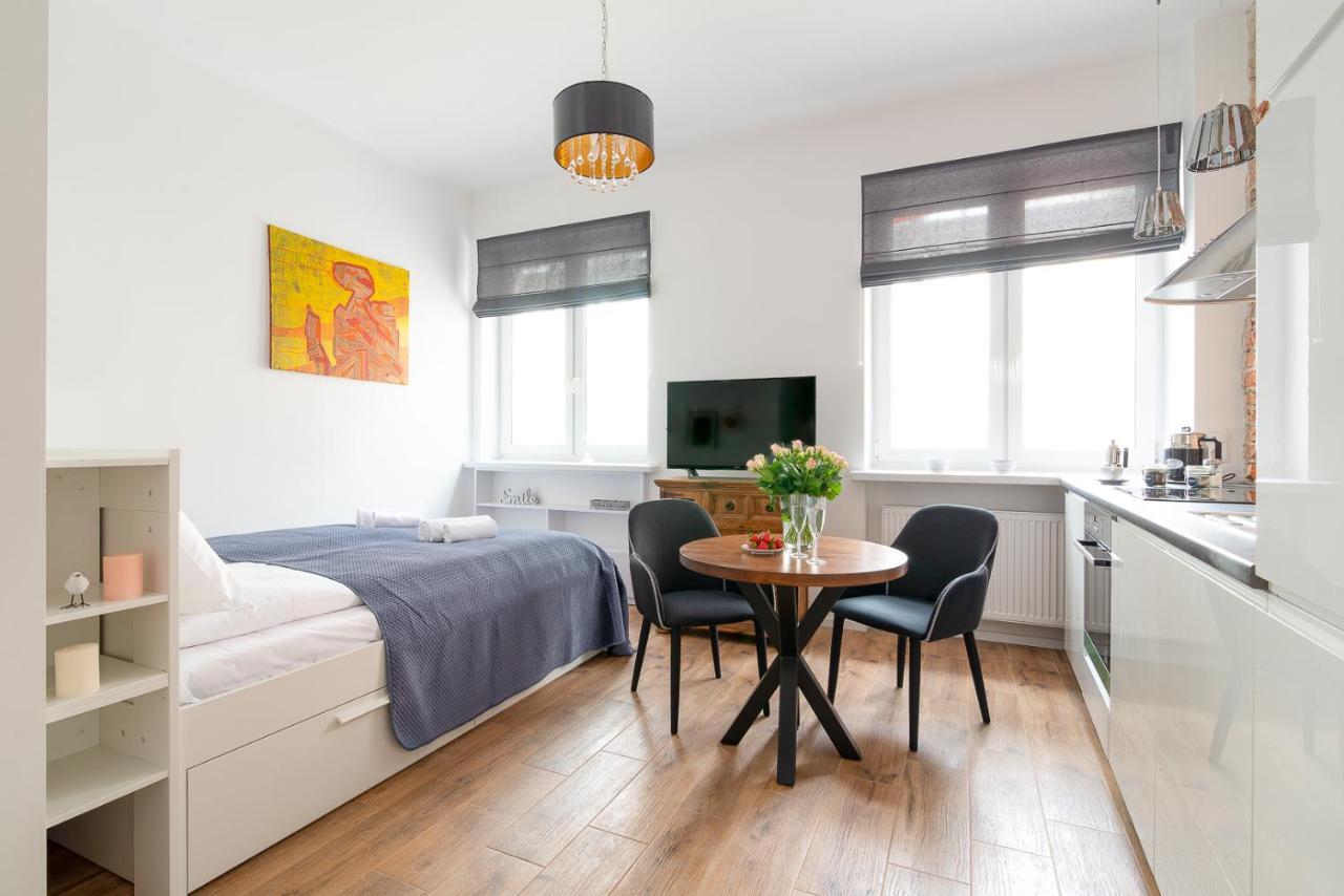 Rent Like Home - Aleja Wyzwolenia 14A Βαρσοβία Εξωτερικό φωτογραφία